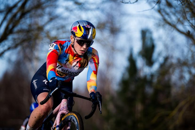 Hungarian Kata Blanka Vas pictured in action during the women's elite race at the World Cup cyclocross cycling event in Maasmechelen, Belgium, stage 11 (out of 12) of the UCI World Cup cyclocross competition, Saturday 24 January 2026. BELGA PHOTO JASPER JACOBS