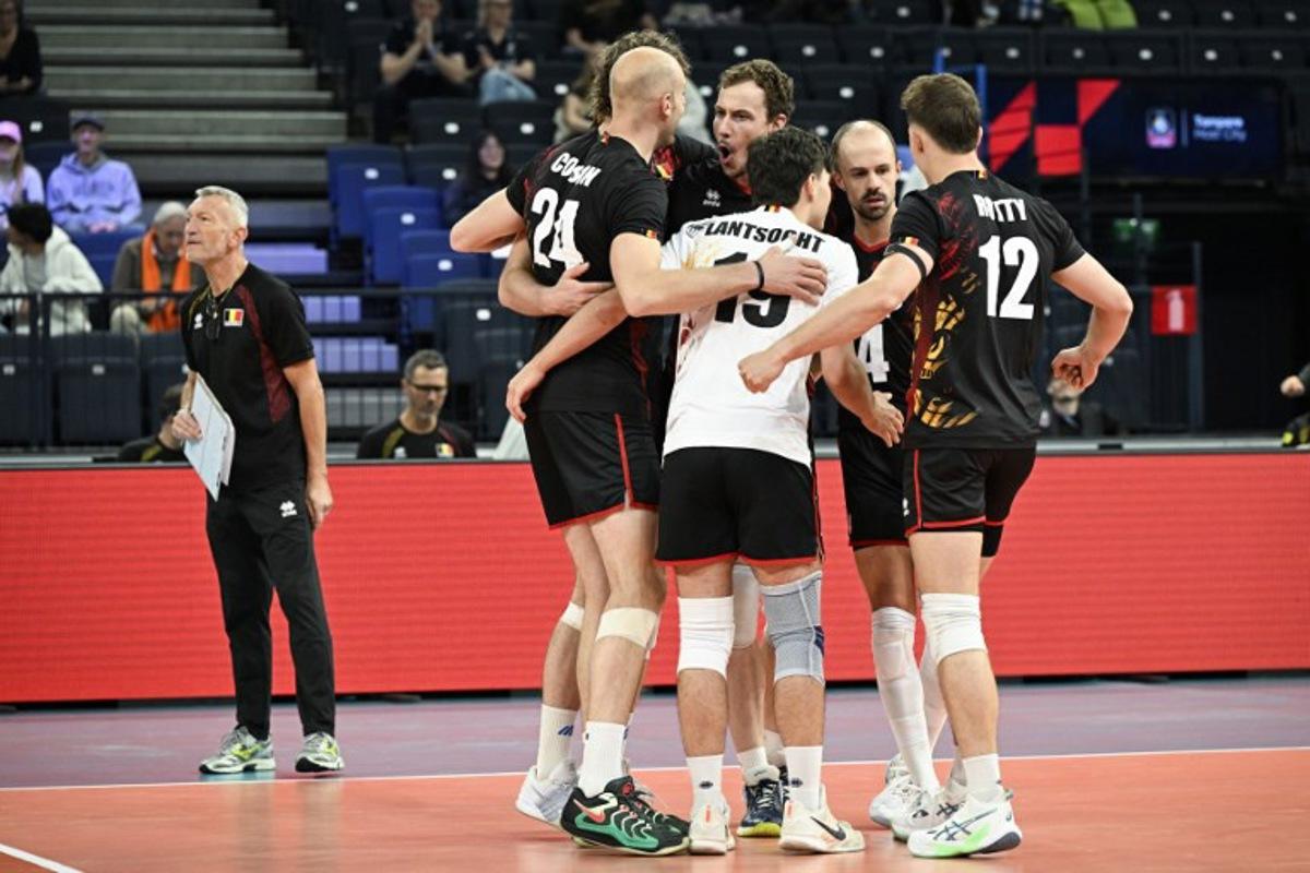 Team Belgium celebrates during the men's volleyball European Championships Pool C match Netherlands vs Belgium in Tampere, Finland, on September 11, 2026.   Emmi Korhonen / Lehtikuva / AFP