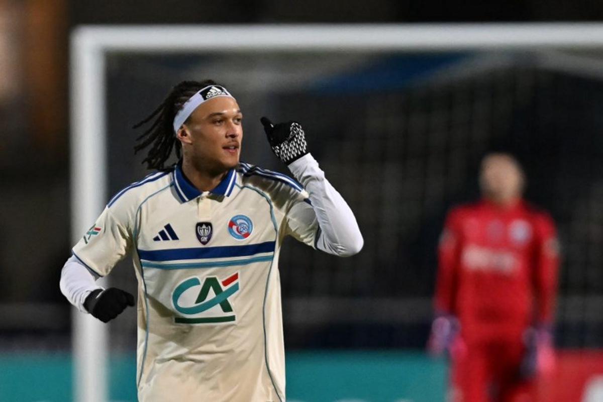 Strasbourg's Belgian forward #07 Diego Da Silva Moreira celebrates after scoring a goal during the French Cup round of 32 football match between US Avranches and RC Strasbourg at The Rene-Fenouillere stadium in Avranches, western France on January 10, 2026.  Lou BENOIST / AFP