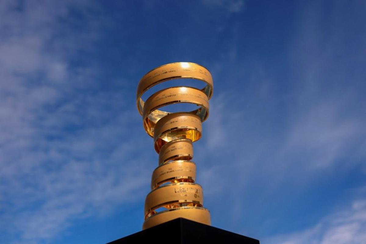 A photograph shows the "Senza FIne" (Infinity) trophy displayed at the end of the stage 1 of the Giro d'Italia 2024 cycling race, 140 km between Venaria Reale and Turin on May 4, 2024.  The 107th edition of the Giro d'Italia, with a total of 3400,8 km, departs from Veneria Reale near Turin on May 4, 2024 and will finish in Rome on May 26, 2024. Fabio FERRARI / POOL / AFP