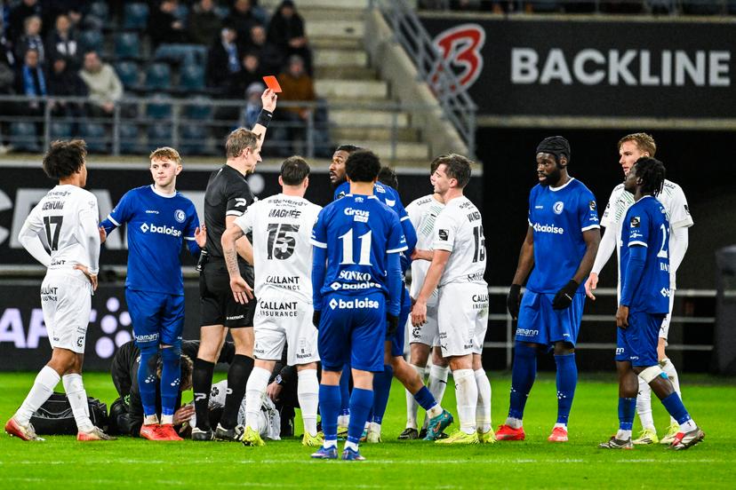 Gent's Hatim Es-Saoubi receives a red card from referee Jan Boterberg during a soccer match between KAA Gent and Cercle Brugge, Friday 20 February 2026 in Gent, on day 26 of the 2025-2026 'Jupiler Pro League' first division of the Belgian championship. BELGA PHOTO TOM GOYVAERTS
