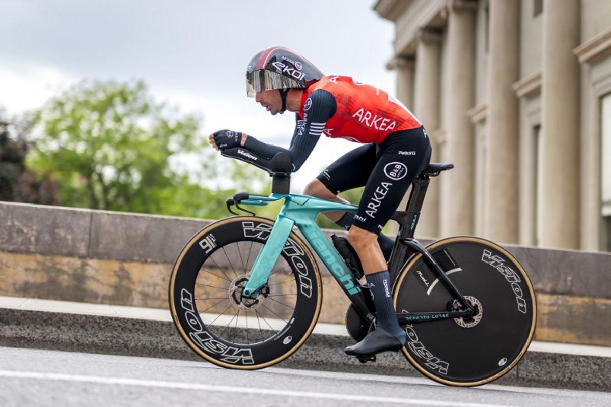 Spain's Cristian Rodriguez rides during the fifth stage of the Tour of Romandie UCI cycling World tour, 17.1 km loop from the start to the finish in Geneva on May 4, 2025.  Fabrice COFFRINI / AFP