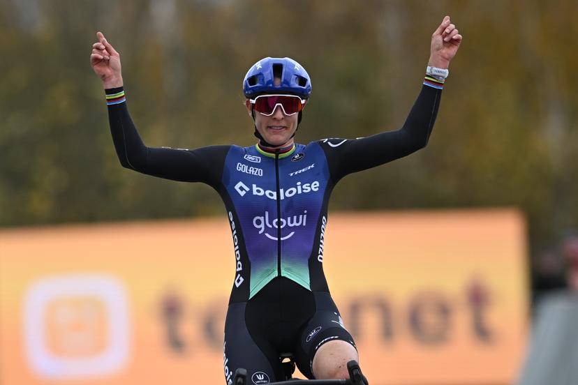 Dutch Lucinda Brand celebrates as she crosses the finish line to win the women's elite race at the 'Jaarmarktcross' cyclocross cycling event in Niel, race 3/8 of the Superprestige competition, on Tuesday 11 November 2025. BELGA PHOTO DAVID PINTENS