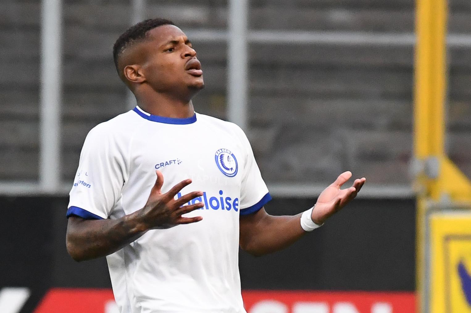 Gent's Helio Varela looks dejected during a soccer match between STVV and KAA Gent, Sunday 27 July 2025 in Sint-Truiden, on day 1 of the 2025-2026 'Jupiler Pro League' first division of the Belgian championship. BELGA PHOTO JILL DELSAUX