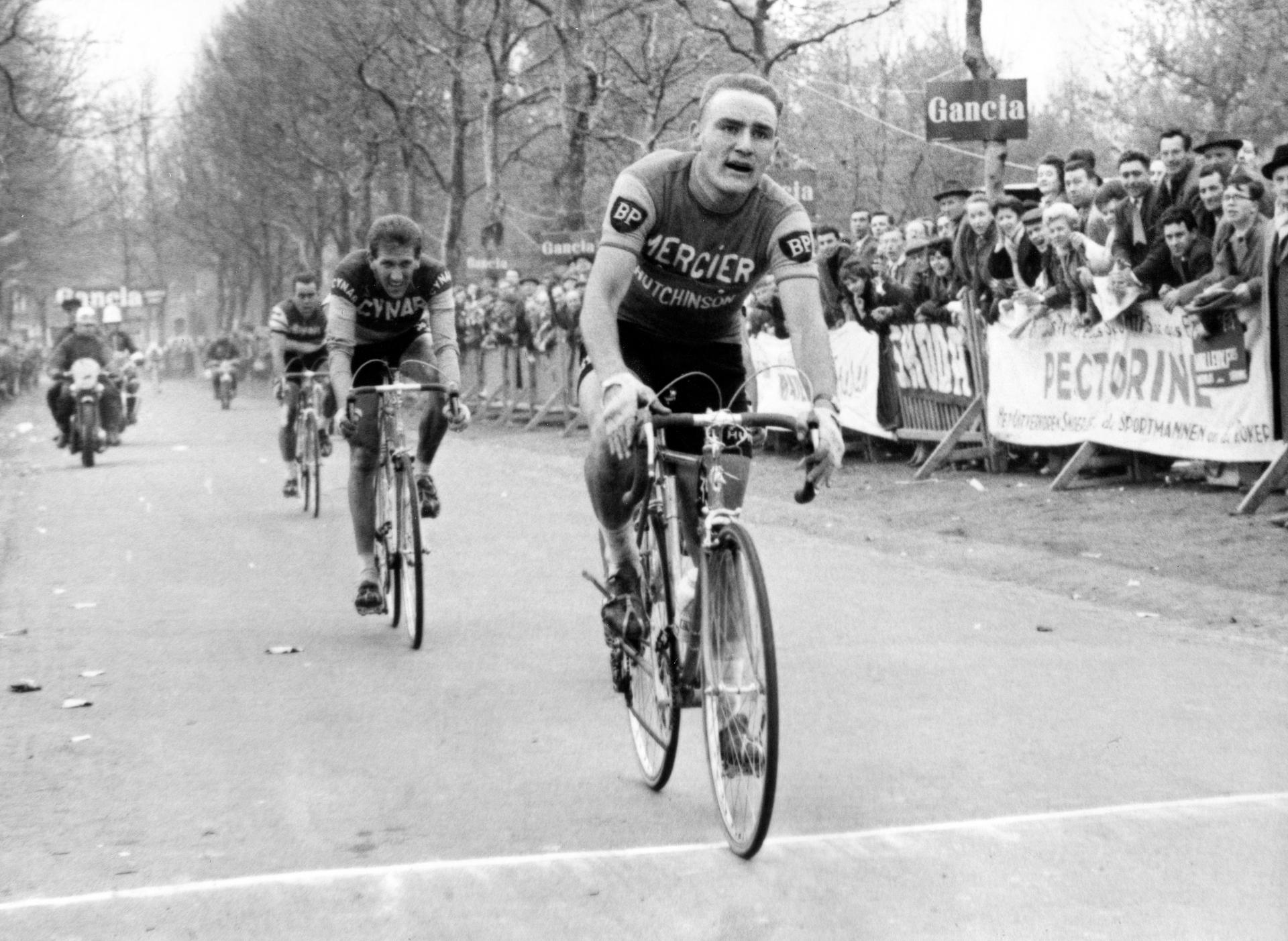 19630405 - LIEGE, BELGIUM (FILE) : This file picture dated 5 April 1963 shows the Belgian cyclist Frans Melckenbeeck being the first to cross the finishing line of the cycling race Liege-Bastogne-Liege. BELGA PHOTO ARCHIVES