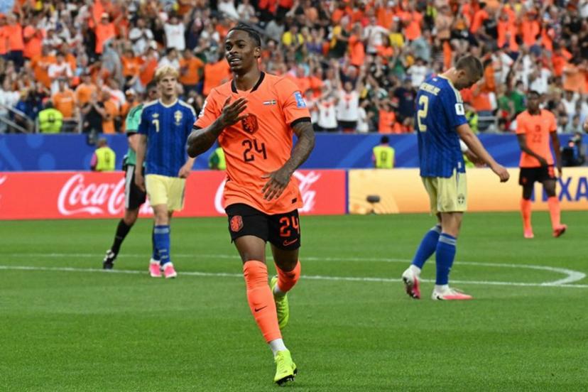 Netherlands' forward #24 Crysencio Summerville celebrates scoring his team's fifth goal during the 2026 World Cup Group F football match between the Netherlands and Sweden at the Houston Stadium in Houston on June 20, 2026.   RONALDO SCHEMIDT / AFP