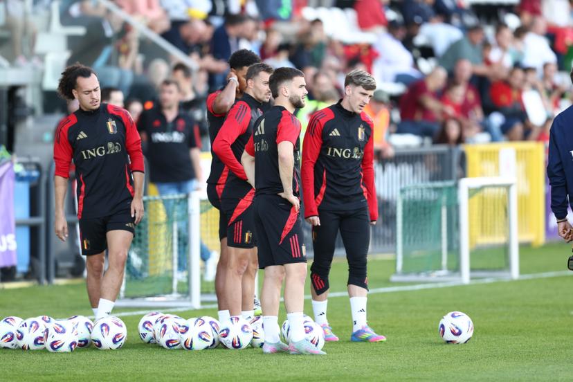 Belgium's Arthur Theate (L) and Belgium's Alexis Saelemeakers (R) pictured at a training session of the Belgian national soccer team Red Devils, at the Proximus Basecamp in Tubize, Monday 01 September 2025. The team is preparing for the matches against Liechtenstein (04/09) and Kazakhstan (07/09). BELGA PHOTO BRUNO FAHY