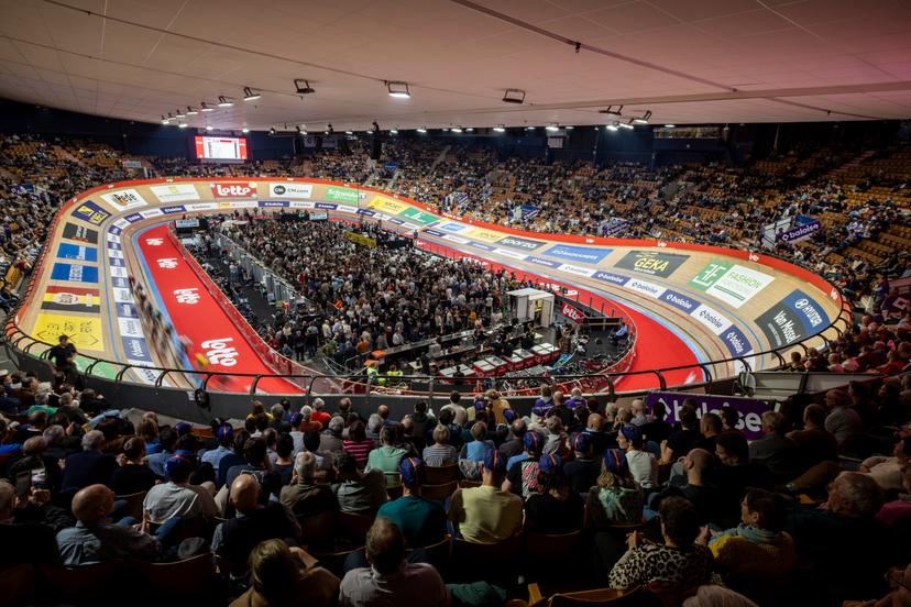 illustration picture shows the track during the first day of the Zesdaagse Vlaanderen-Gent six-day indoor track cycling event at the indoor cycling arena 't Kuipke, Tuesday 12 November 2024, in Gent. BELGA PHOTO DAVID PINTENS