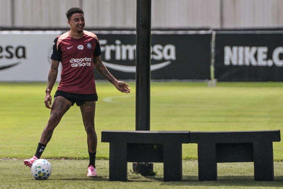 British football player Jesse Lingard takes part in a training session at Corinthians' training center, in Sao Paulo, Brazil, on March 5, 2026. Englishman Jesse Lingard, formerly of Manchester United, trained with Corinthians on March 5, 2026, awaiting the official announcement of his signing with the São Paulo club. Nelson ALMEIDA / AFP