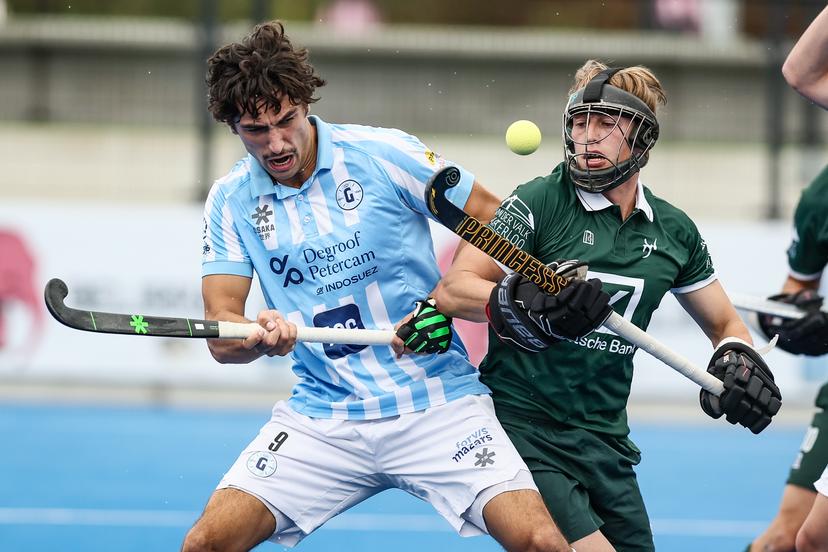 Gantoise's Roman Duvekot and WatDucks' Guillaume Van Marcke fight for the ball during a hockey game between Gantoise and Waterloo Ducks, Sunday 14 September 2025 in Gent, on day 3 of the Belgian Men Hockey League season 2025-2026. BELGA PHOTO BRUNO FAHY