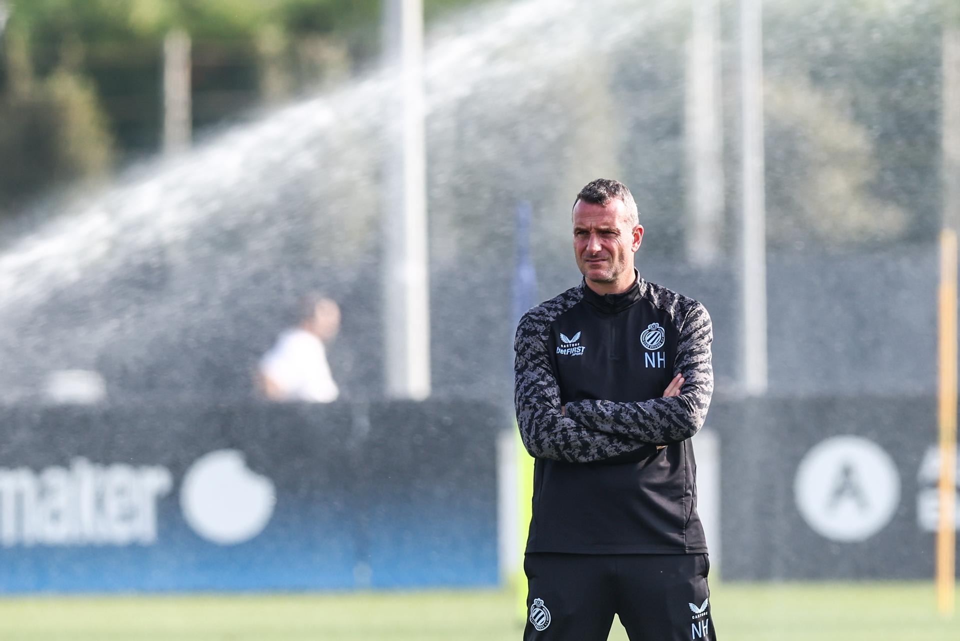 Club's head coach Nicky Hayen pictured during a training session of Belgian soccer team Club Brugge, in Brugge, on Monday 29 September 2025. The team is preparing for tomorrow's game against Italian Atalanta BC, on day two of the League phase of the UEFA Champions League tournament. BELGA PHOTO BRUNO FAHY