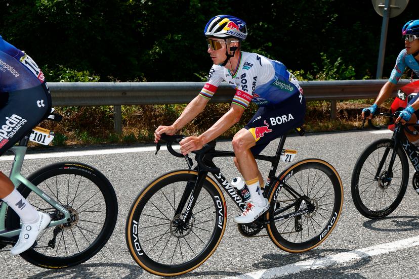 Belgian Remco Evenepoel of Red Bull-BORA-hansgrohe pictured during stage 15 of the 2026 Tour de France cycling race, a stage of 184km from Champagnole to Plateau de Solaison, on Sunday 19 July 2026. The 113th edition of the Tour de France starts on Saturday 4 July in Barcelona, Spain, and will finish in Paris, France on the 26th of July. BELGA PHOTO POOL LUCA BETTINI
