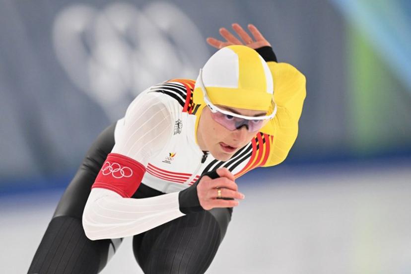 Belgium's Isabelle van Elst competes in the speed skating women's 1000m during the Milano Cortina 2026 Winter Olympic Games at Milano Speed Skating Stadium in Milan on February 9, 2026.  Daniel MUNOZ / AFP