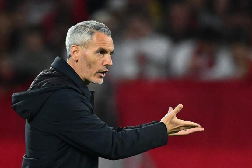Sporting Braga's Spanish head coach Carlos Vicens reacts during the UEFA Europa League semi-final second leg football match between SC Freiburg and SC Braga in Freiburg im Breisgau, southwestern Germany on May 7, 2026.  Silas STEIN / AFP