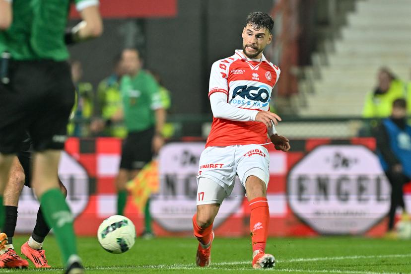 Kortrijk's Massimo Bruno pictured in action during a soccer game between JPL club KV Kortrijk and second division club Lokeren-Temse, Wednesday 30 October 2024 in Heule, in the round 1 of 16 of the 'Croky Cup' Belgian soccer cup. BELGA PHOTO DAVID CATRY