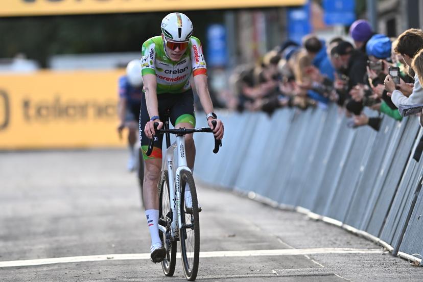 Belgium's Michael Vanthourenhout pictured crossing the finish line after winning the men's elite race of the Superprestige Overijse cyclocross cycling event, Sunday 25 October 2026 in Overijse, the first race of the Superprestige competition. BELGA PHOTO DAVID PINTENS
