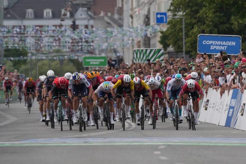 Belgium's Jordi Meeus competes on the last meters to win the men's World Tour race Copenhagen Sprint from Roskilde to Copenhagen on June 22, 2025.   Ida Marie Odgaard / Ritzau Scanpix / AFP