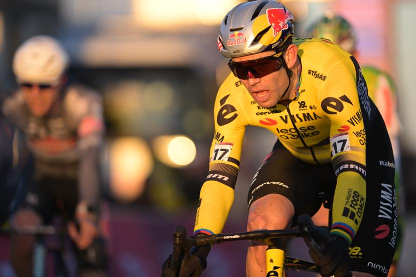Belgian Wout van Aert pictured in action during the men's elite race at the World Cup cyclocross cycling event in Dendermonde, Belgium, stage 8 (out of 12) of the UCI World Cup cyclocross competition, Sunday 28 December 2025. BELGA PHOTO DAVID PINTENS