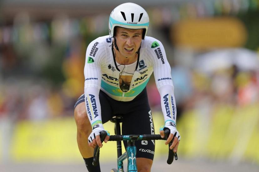 Astana Qazaqstan Team's Kazakh rider Alexey Lutsenko cycles to the finish line during the 16th stage of the 110th edition of the Tour de France cycling race, 22 km individual time trial between Passy and Combloux, in the French Alps, on July 18, 2023.  Thomas SAMSON / AFP