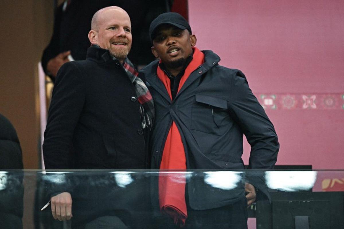 Brazilian Fifa Deputy Secretary general Mattias Grafstrom (L) speaks with President of the Cameroonian Football Federation, Samuel Eto'o (C) before the Africa Cup of Nations (CAN) quarter-final football match between Cameroon and Morocco at the Prince Moulay Abdallah stadium in Rabat on January 9, 2026.   Gabriel BOUYS / AFP