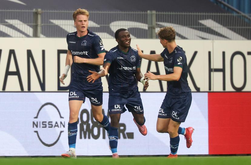 Essevee's Joseph Opoku celebrates after scoring during a soccer match between Sporting Charleroi and Zulte Waregem, Saturday 20 September 2025 in Charleroi, on day 8 of the 2025-2026 'Jupiler Pro League' first division of the Belgian championship. BELGA PHOTO VIRGINIE LEFOUR