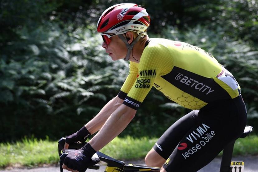 Team Visma | Lease a Bike's Danish rider Jonas Vingegaard cycles during the 1st stage of the 77th edition of the Criterium du Dauphine cycling race, 195,8 km between Domérat and Montlucon, on June 8, 2025.  Anne-Christine POUJOULAT / AFP