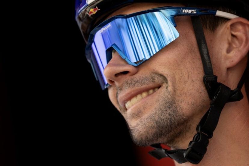 Team Bora's Slovenian rider Primoz Roglic looks on before the start of the 15th stage of the Vuelta a Espana 2026 cycling tour, a 110,2 km race which was modified from the original itinerary of 189,7 km following the activation of the high temperature protocal, between Palma del Rio and Cordoba, on September 6, 2026.   JORGE GUERRERO / AFP