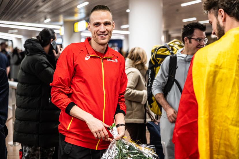 Belgian Eliott Crestan pictured at the return of the athletes and their medals after the World Athletics Indoor Championship in Torun, Poland, on Monday 23 March 2026, in Zaventem airport. Belgian won two silver medals and a gold medal. BELGA PHOTO EMILE WINDAL