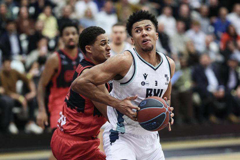 Brussels' Onyeka Joe Agu pictured in action during a basketball match between Brussels Basketball and Spirou Charleroi, Friday 14 November 2025 in Brussels, on day 8 of the 'BNXT League' Belgian/ Dutch first division basket championship. BELGA PHOTO BRUNO FAHY