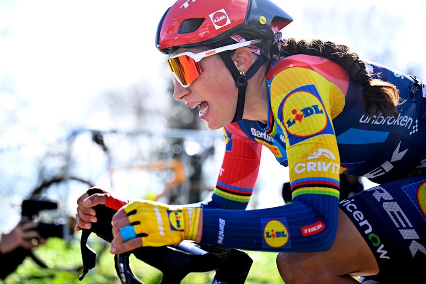 Dutch Shirin van Anrooij of Lidl-Trek pictured in action during the women's race of the 'Ronde van Vlaanderen/ Tour des Flandres/ Tour of Flanders' UCI WorldTour one day cycling race, 164,1 km with start and finish in Oudenaarde, Sunday 05 April 2026. BELGA PHOTO JASPER JACOBS