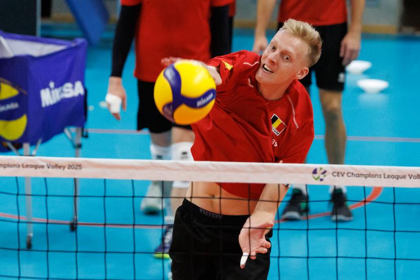 Belgium's Wout D'Heer pictured in action during the media day of the Red Dragons, Belgian national men's volleyball team, ahead of the World Championship, in Roeselare, on Thursday 04 September 2025. The FIVB 2025 Volleyball World Championship take place from 12 to 28 September in the Philippines. BELGA PHOTO KURT DESPLENTER