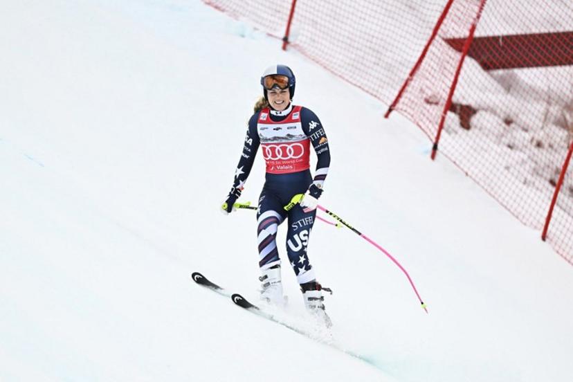 US' Lindsey Vonn reacts after crashing as she competes in the women's downhill race part of the FIS Alpine Ski World Cup 2025-2026, in Crans Montana, Switzerland, on January 30, 2026.  Fabrice COFFRINI / AFP