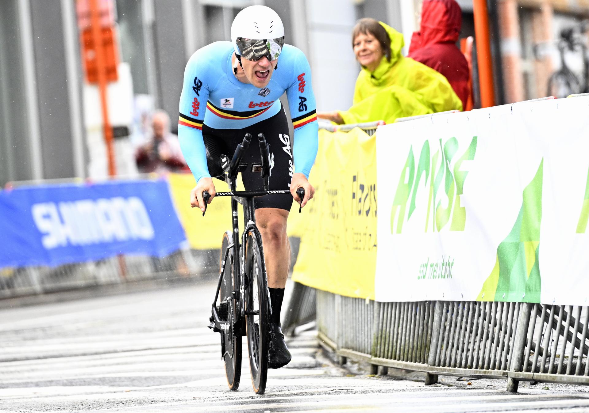 Belgium Ewoud Vromant (MC2) pictured in action during the individual time trial at the UCI Para-cycling Road World Championships, Friday 29 August 2025, in Ronse. The UCI Para-Cycling Road World Championships take place from 28 to 31 Augustus in Ronse. BELGA PHOTO JASPER JACOBS