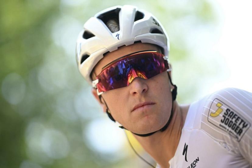 Soudal Quick-Step team's Belgian rider Tim Merlier awaits the start of the 9th stage of the 112th edition of the Tour de France cycling race, 174.1 km between Chinon and Chateauroux, central France, on July 13, 2025.  Loic VENANCE / AFP