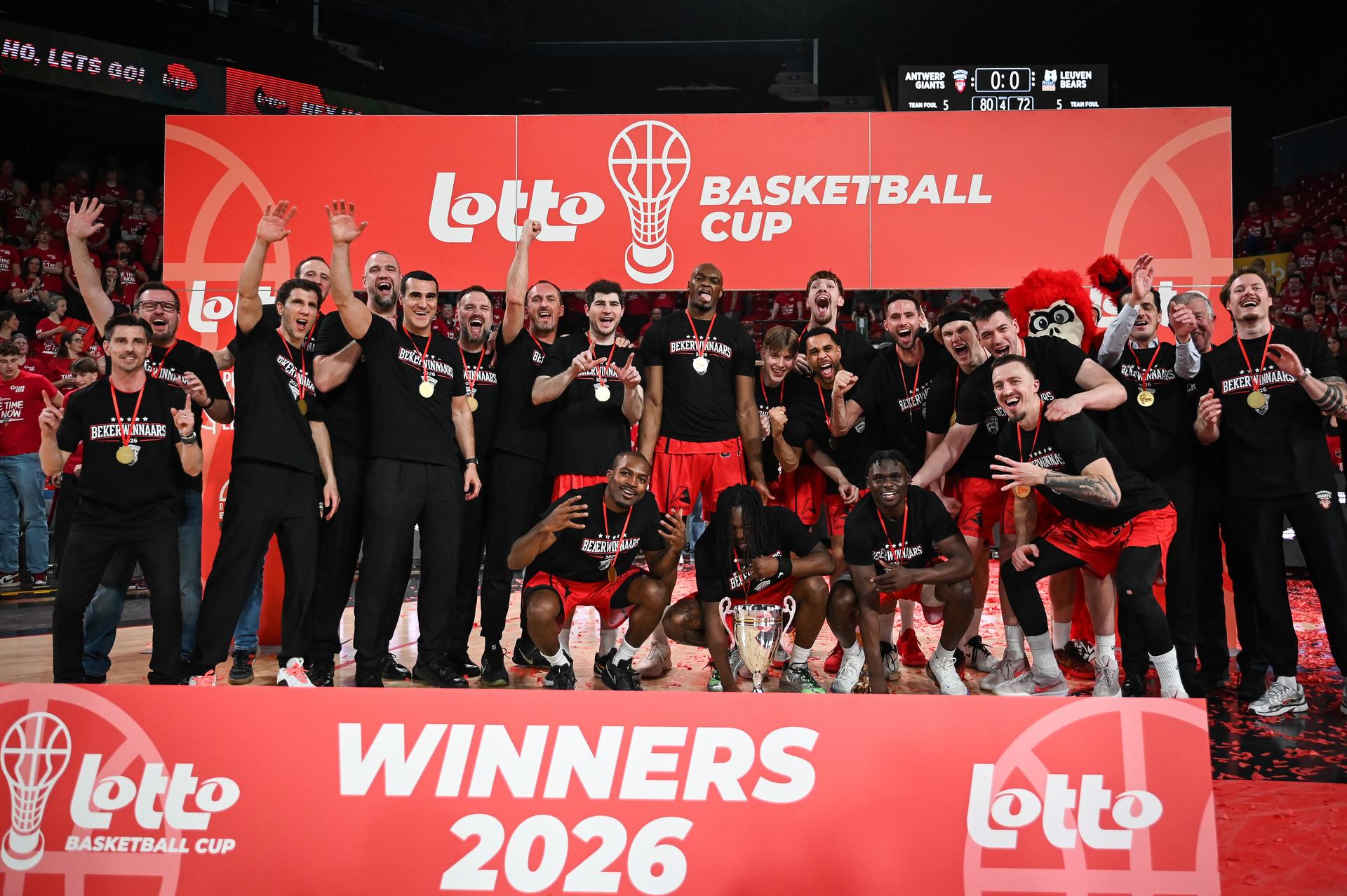 Antwerp's players celebrate after winning a basketball match between Antwerp Giants and Leuven Bears, Sunday 22 March 2026 in Charleroi, the final of the men's Belgian 2026 Basketball Cup. BELGA PHOTO ELIAS ROM