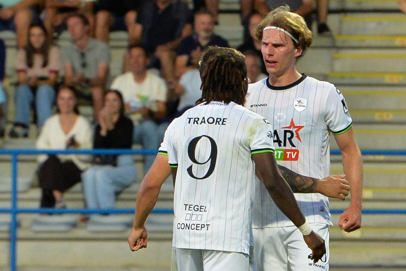 OHL's Ewoud Pletinckx celebrates after scoring during a soccer match between FCV Dender EH and Oud-Heverlee Leuven, Sunday 24 August 2025 in Denderleeuw, on day 5 of the 2025-2026 'Jupiler Pro League' first division of the Belgian championship. BELGA PHOTO JILL DELSAUX
