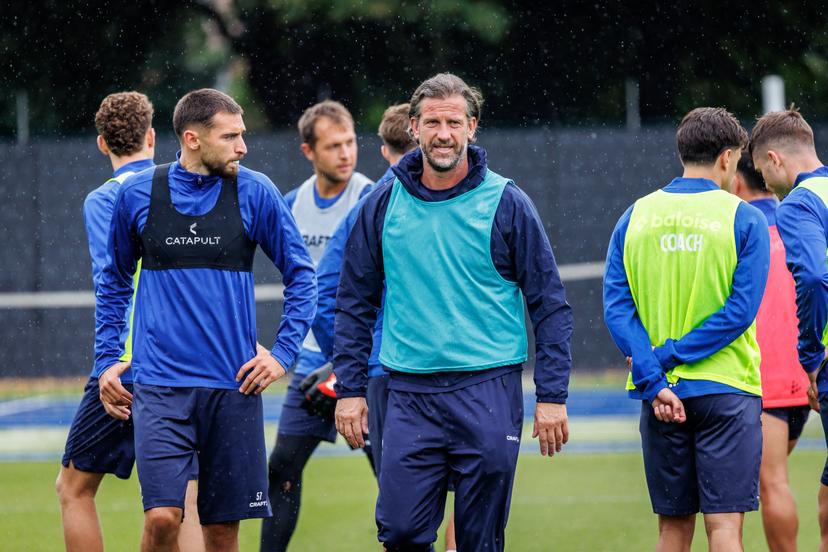 Gent's head coach Rik De Mil pictured during a training session of Belgian soccer team KAA Gent, Wednesday 19 August 2026 in Gent, in preparations of the first leg of the play-off round for the UEFA Conference League league phase, against Scottish team Hibernian FC. BELGA PHOTO KURT DESPLENTER