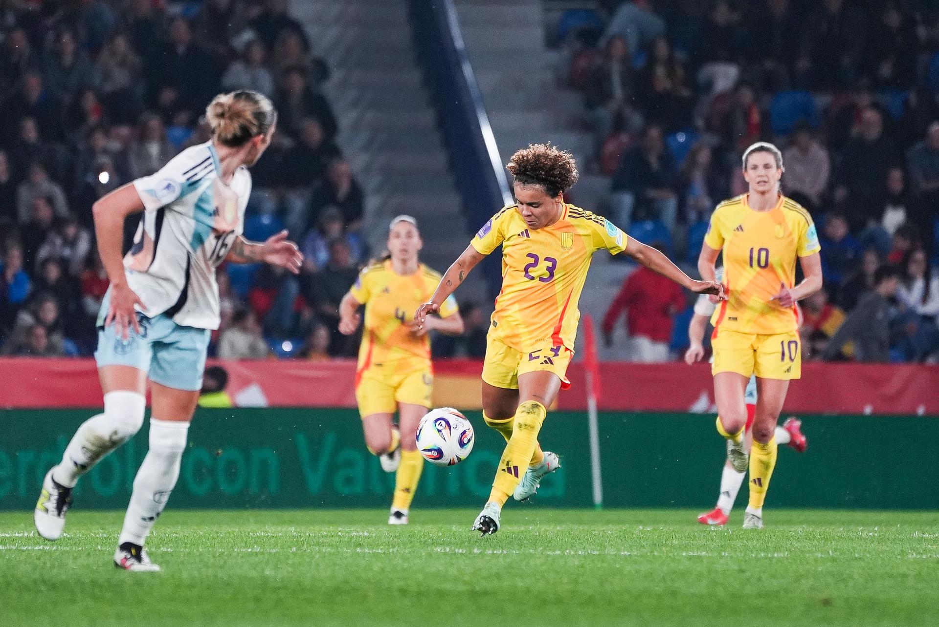 Belgium's Kassandra Ndoutou Eboa Missipo pictured in action during a soccer game between Belgium's national team the Red Flames and Spain, in Valencia, Spain Friday 21 February 2025, on the first matchday in group A3 of the 2024-25 Women's Nations League Competition. BELGA PHOTO JOMA GARCIA I GISBERT