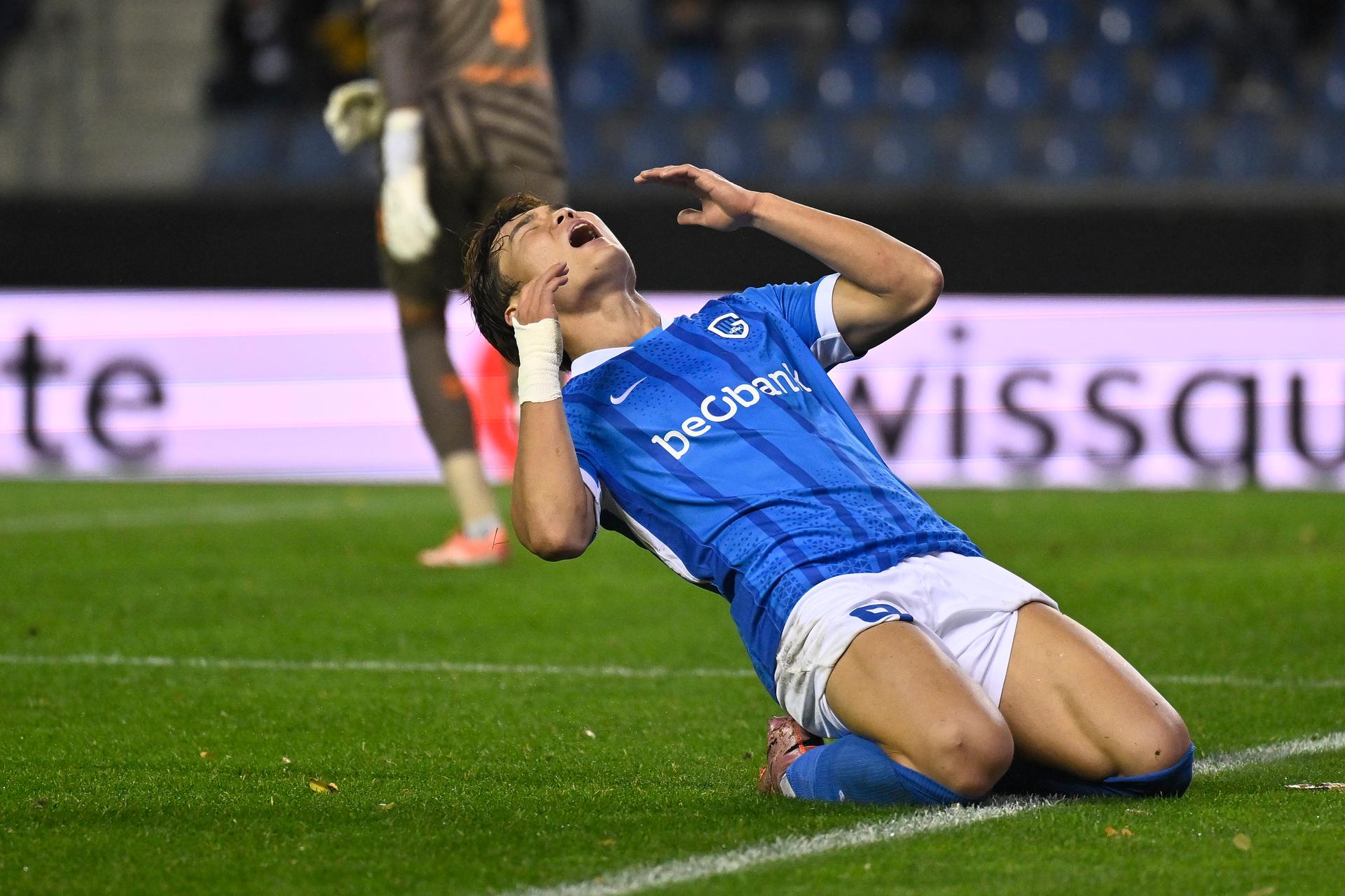 Genk's Hyeon-Gyu Oh looks dejected during a soccer game between Belgian soccer team KRC Genk and Spanish club Real Betis Balompie, on Thursday 23 October 2025, in Genk, third game (out of 8) in the league phase of the UEFA Europa League competition. BELGA PHOTO JOHAN EYCKENS
