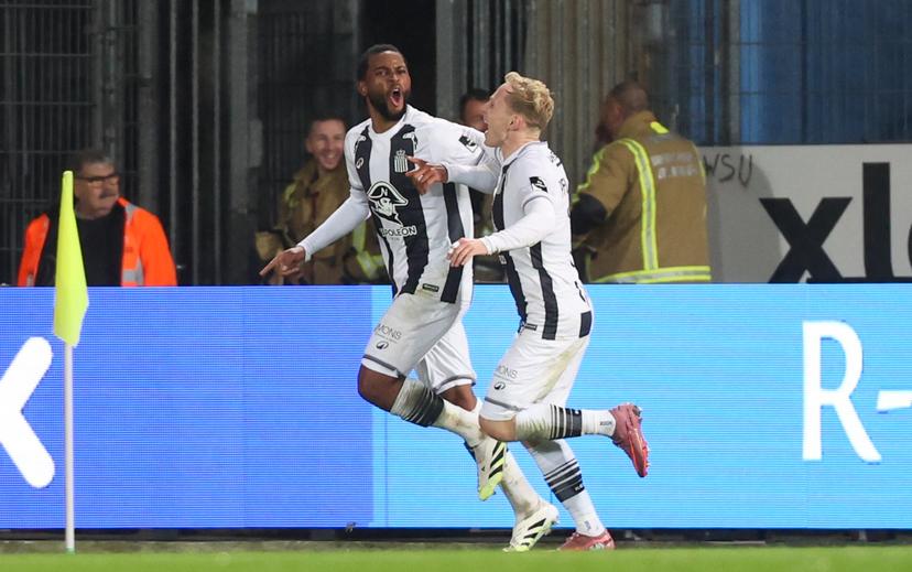 Charleroi's Mardochee Nzita Theto celebrates after scoring during a soccer game between Sporting Charleroi and KV Mechelen, in the 1/8 final of the Croky Cup Belgian cup, Thursday 04 December 2025 in Charleroi. BELGA PHOTO VIRGINIE LEFOUR