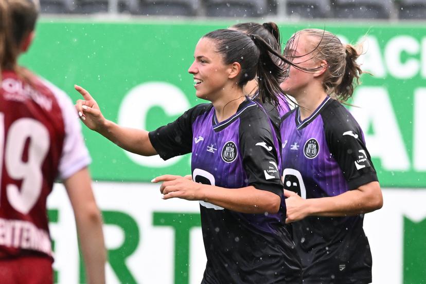 Anderlecht's Luna Vanzeir celebrates after scoring during a soccer game between RSC Anderlecht and Zulte Waregem, the final of the Belgian soccer cup, Saturday 30 May 2026, in La Louviere. BELGA PHOTO JILL DELSAUX