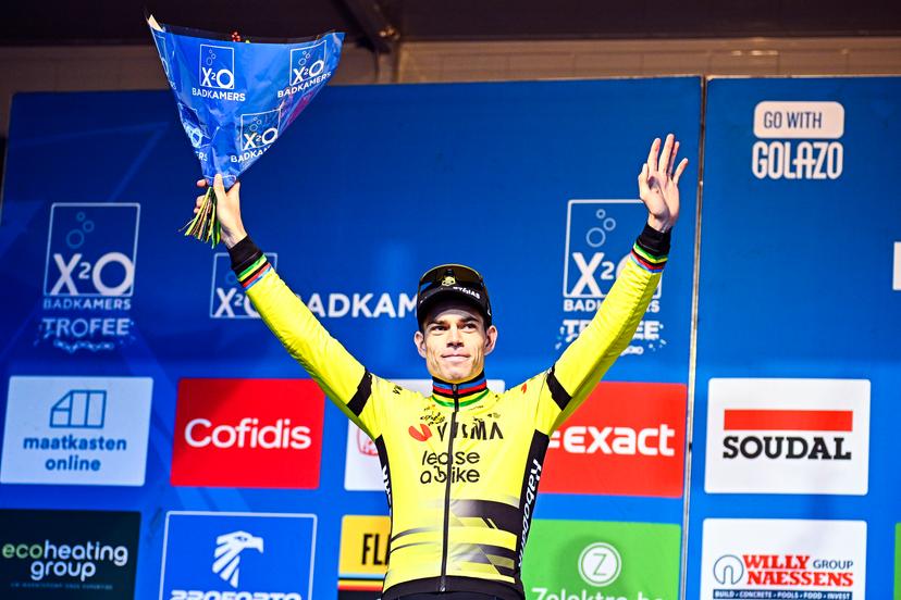Belgian Wout van Aert pictured on the podium after the men elite race of the 'Plage Cross' cyclocross cycling event in Hofstade, stage 4/8 in the 'X20 Badkamers Trofee' competition, Monday 22 December 2025. BELGA PHOTO JASPER JACOBS