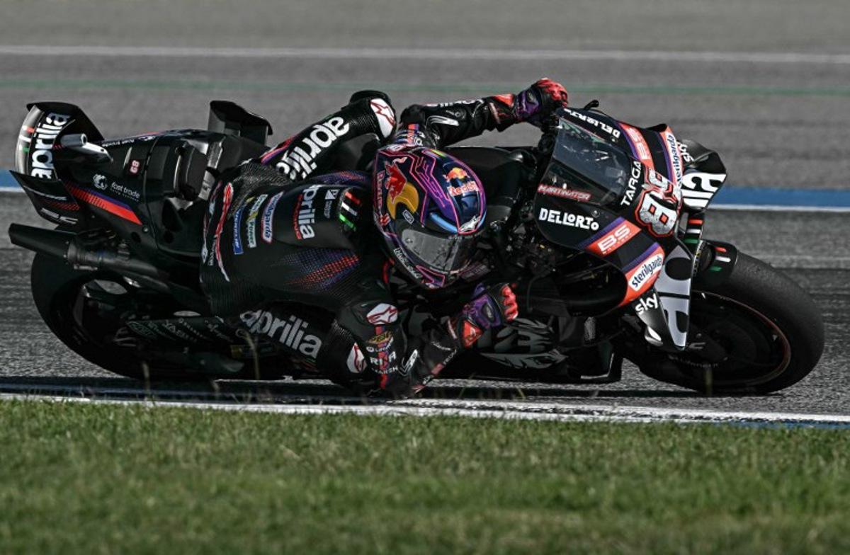 Aprilia Racing's Spanish rider Jorge Martin competes during the MotoGP Thailand Grand Prix at the Buriram International Circuit in Buriram on March 1, 2026.  Lillian SUWANRUMPHA / AFP