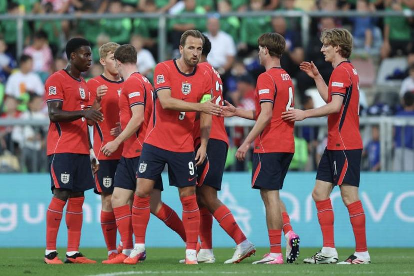 England's forward #9 Harry Kane (C) and teammates celebrate their second goal during the UEFA Nations League, league A day 3: Group 3, football match between Croatia and England at the Stadion HNK Rijeka stadium in Rijeka, Croatia, on October 3, 2026.  MARKO PERKOV / AFP