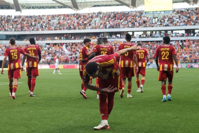 Le Mans' Algerian midfielder #11 Adil Bourabaa celebrates scoring his team first goal during the French L1 football match between Le Mans FC and Racing Club de Lens (RCL) at the Stade Marie-Marvingt in Le Mans on September 13, 2026.   Alain JOCARD / AFP