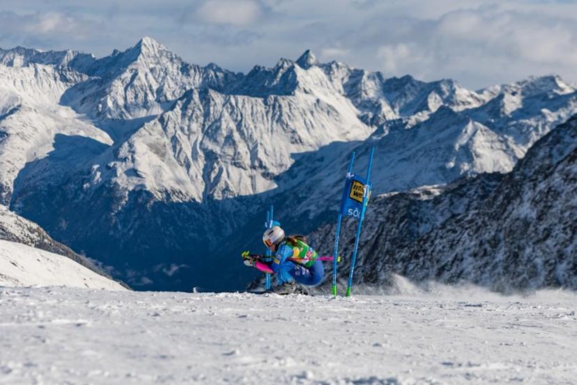 US' Paula Moltzan competes during the first run of the Giant Slalom competition of the Alpine World Cup in Soelden, on October 24, 2026.  Johann GRODER / APA / AFP