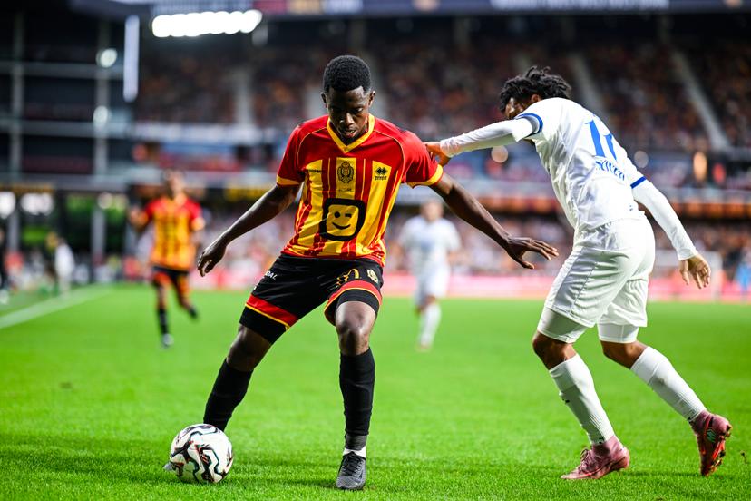 Mechelen's Bill Antonio and Gent's Momodou Lamin Sonko pictured in action during a soccer match between KV Mechelen and KAA Gent, Saturday 16 August 2025 in Mechelen, on day 4 of the 2025-2026 'Jupiler Pro League' first division of the Belgian championship. BELGA PHOTO TOM GOYVAERTS