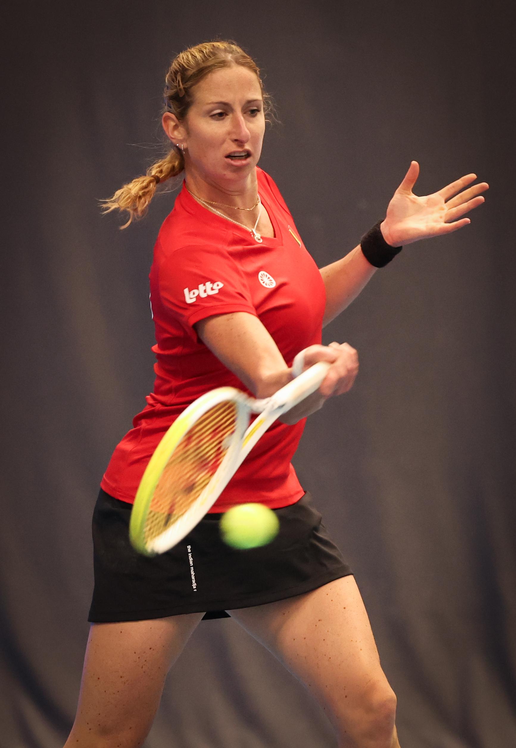 Belgian Magali Kempen and pictured in action during a training session ahead of the meeting between Greece and Belgium, in the qualifiers of the Billie Jean King Cup tennis, in Vilnius, Lithuania on Monday 07 April 2025. PHOTO VIRGINIE LEFOUR