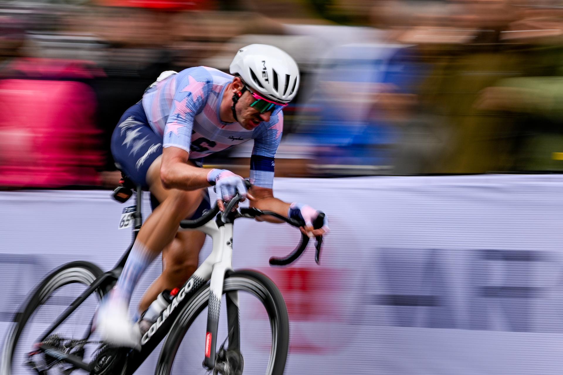 American Brandon McNulty is pictured in action during the elite men Road Race race (273,7 km) at the cycling World Championship, in Montreal, Canada, Sunday 27 September 2026. The UCI road world championships are taking place from 20 to 27 September, in Montreal, Canada. BELGA PHOTO JASPER JACOBS