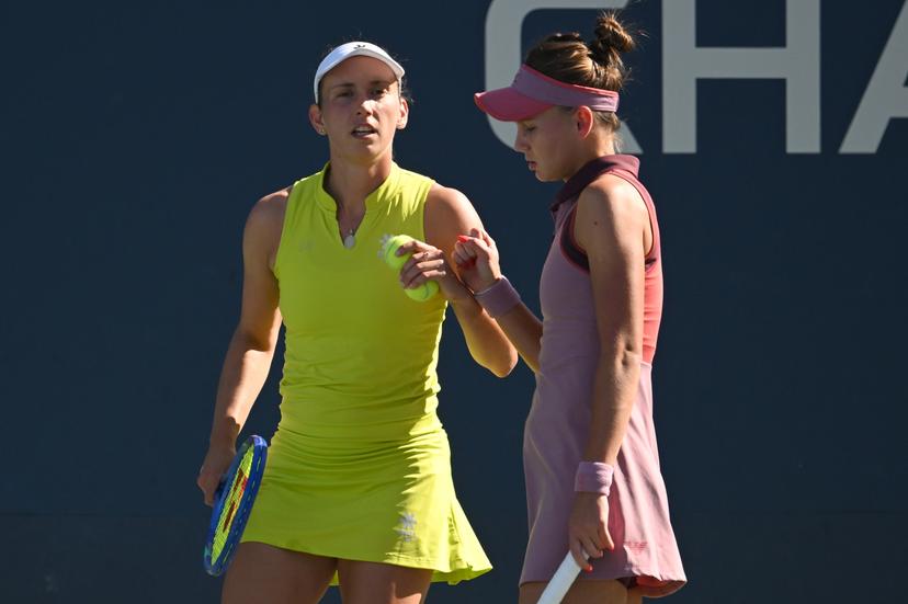 Belgian Elise Mertens (yellow) and Veronika Kudermetova (pink) pictured during a tennis match against US pair Brantmeier-Hamilton, in the second round of the women's doubles of the 2025 US Open Grand Slam tennis tournament in New York City, USA, Saturday 30 August 2025. BELGA PHOTO TONY BEHAR
